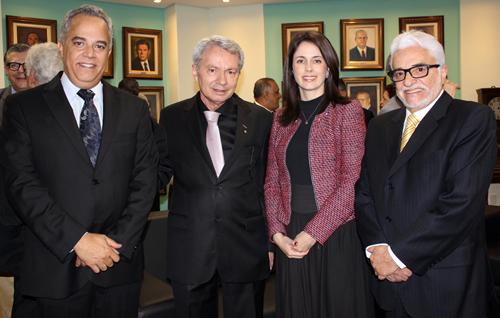 Os conselheiros do TCEMG e a procuradora do MPC prestigiaram a solenidade em homenagem ao conselheiro Ouvidor 